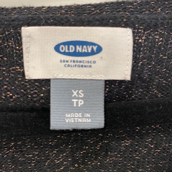 Old navy sweater - Picture 2 of 3